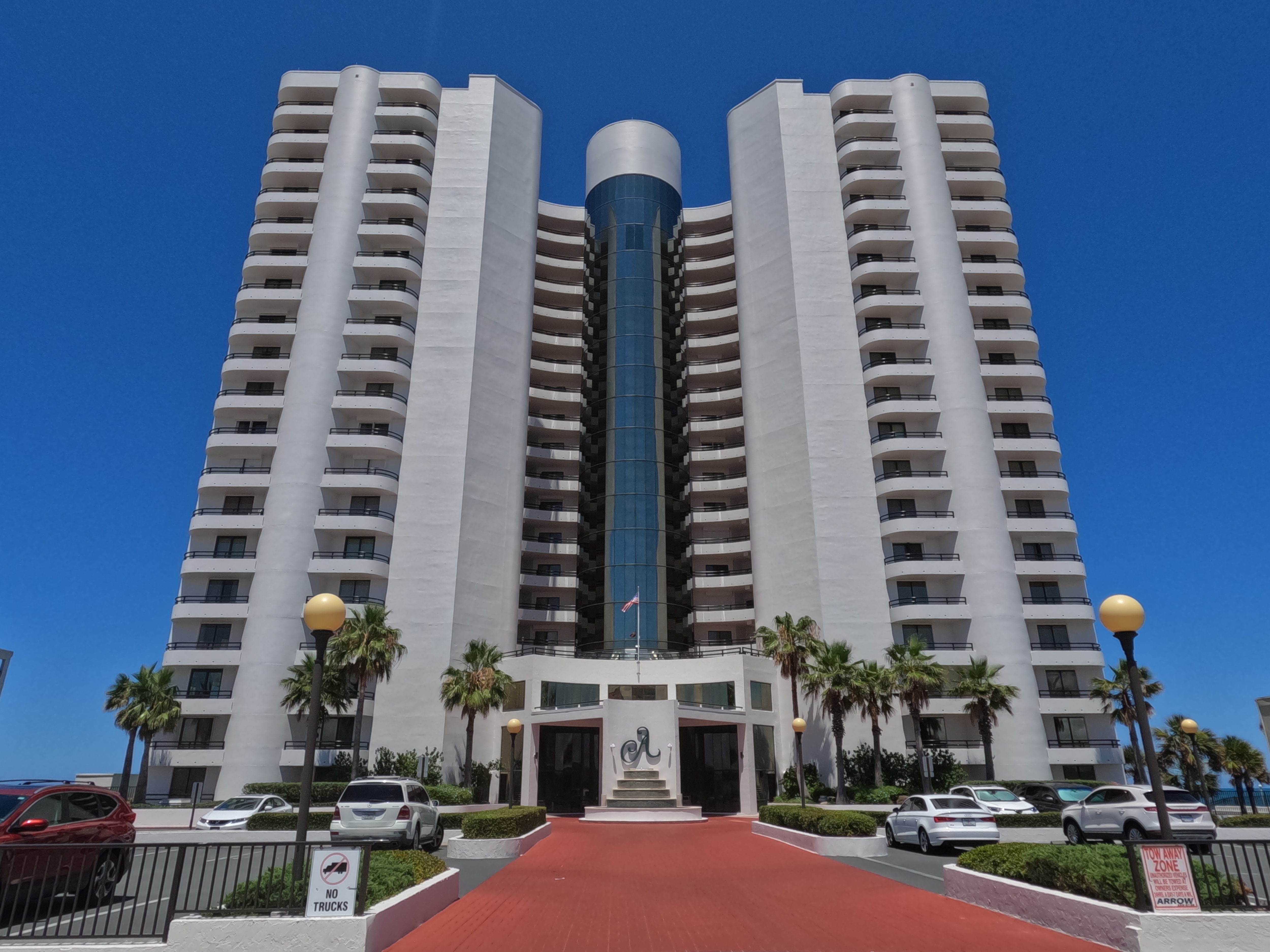 Ashley Condos Tiffany Garten *Condo Guide*